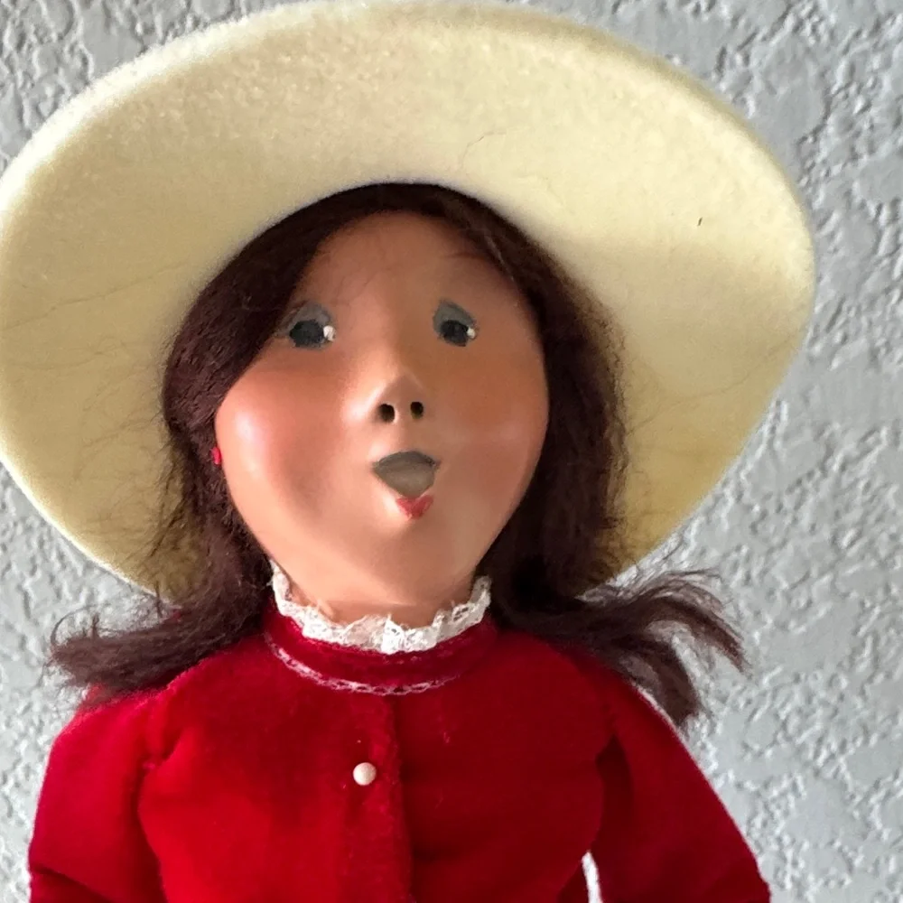 Byers’ Choice Caroler Valentine “Be Mine” Figurine 2008 Handcrafted - Picture 5 of 5